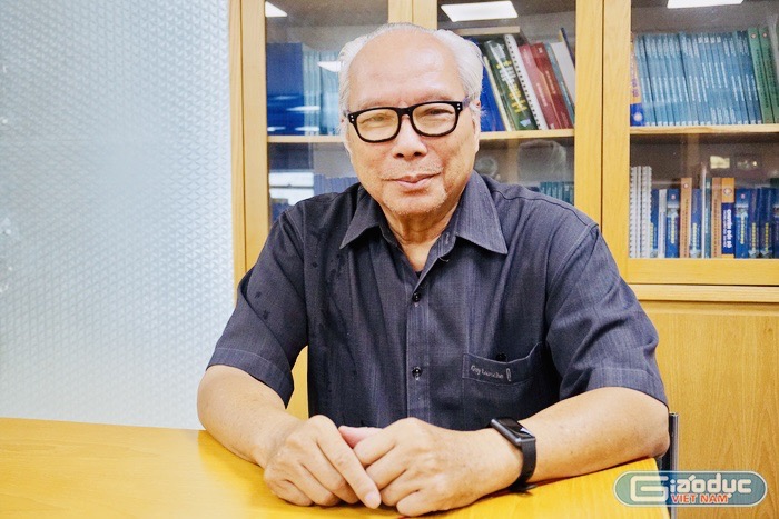 Tiến sĩ Lê Viết Khuyến – nguyên Phó Vụ trưởng Vụ Giáo dục Đại học, hiện là Phó Chủ tịch Hiệp hội Các trường đại học, cao đẳng Việt Nam