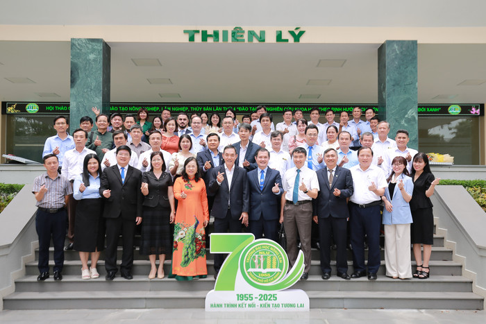 CLB khối đào tạo Nông-Lâm-Thuỷ sản tổ chức hội thảo về chuyển đổi số, chuyển đổi xanh