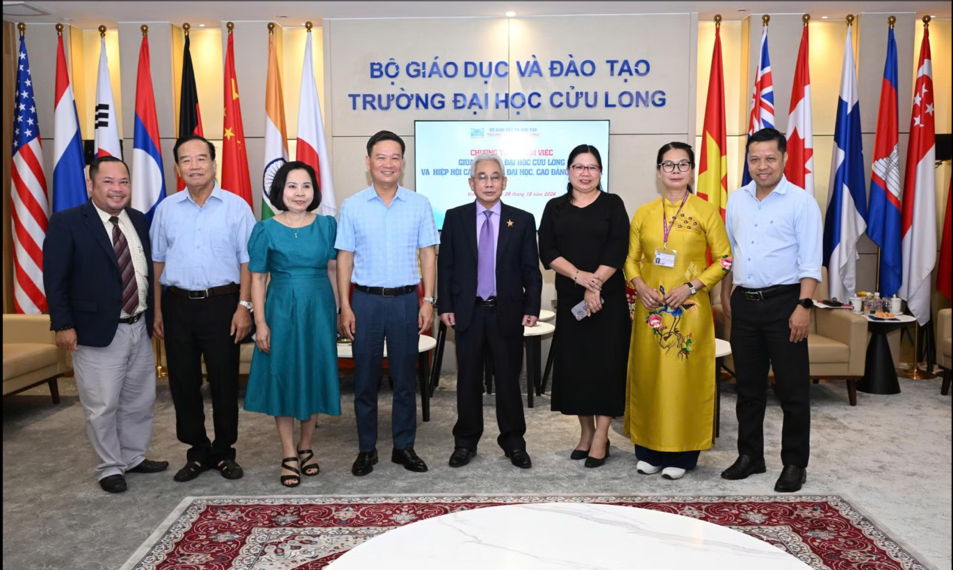 Hiệp hội Các trường đại học, cao đẳng Việt Nam thăm và làm việc tại Trường Đại học Cửu Long